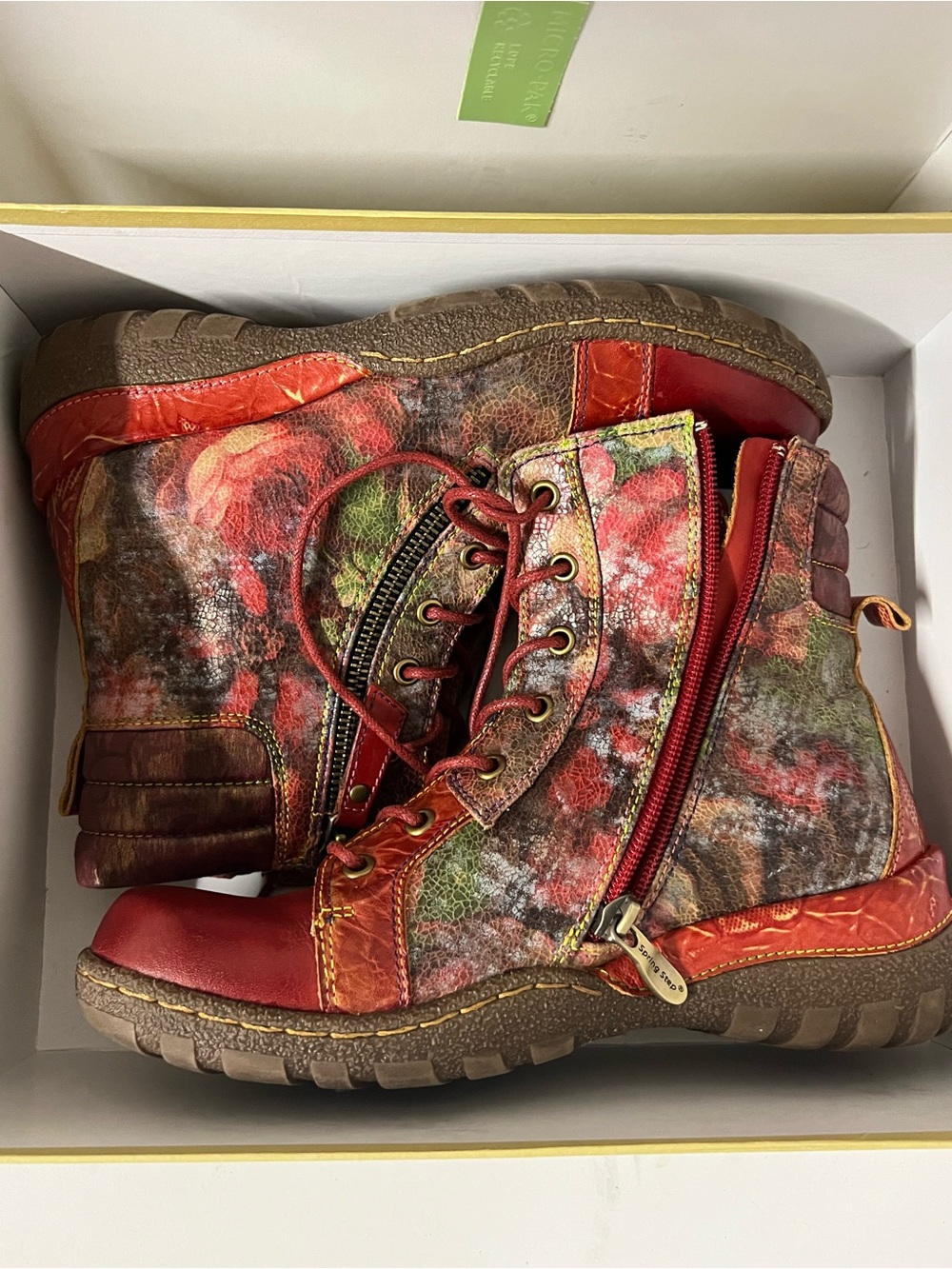 L'ATISTE Red Floral Lace-Up Leather Boot